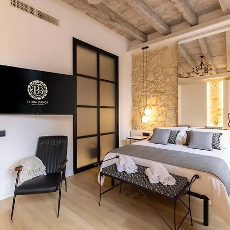 Pedra Bianca Luxury Guest house